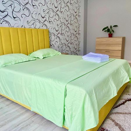 Apartament Comfort Centru キシナウ エクステリア 写真