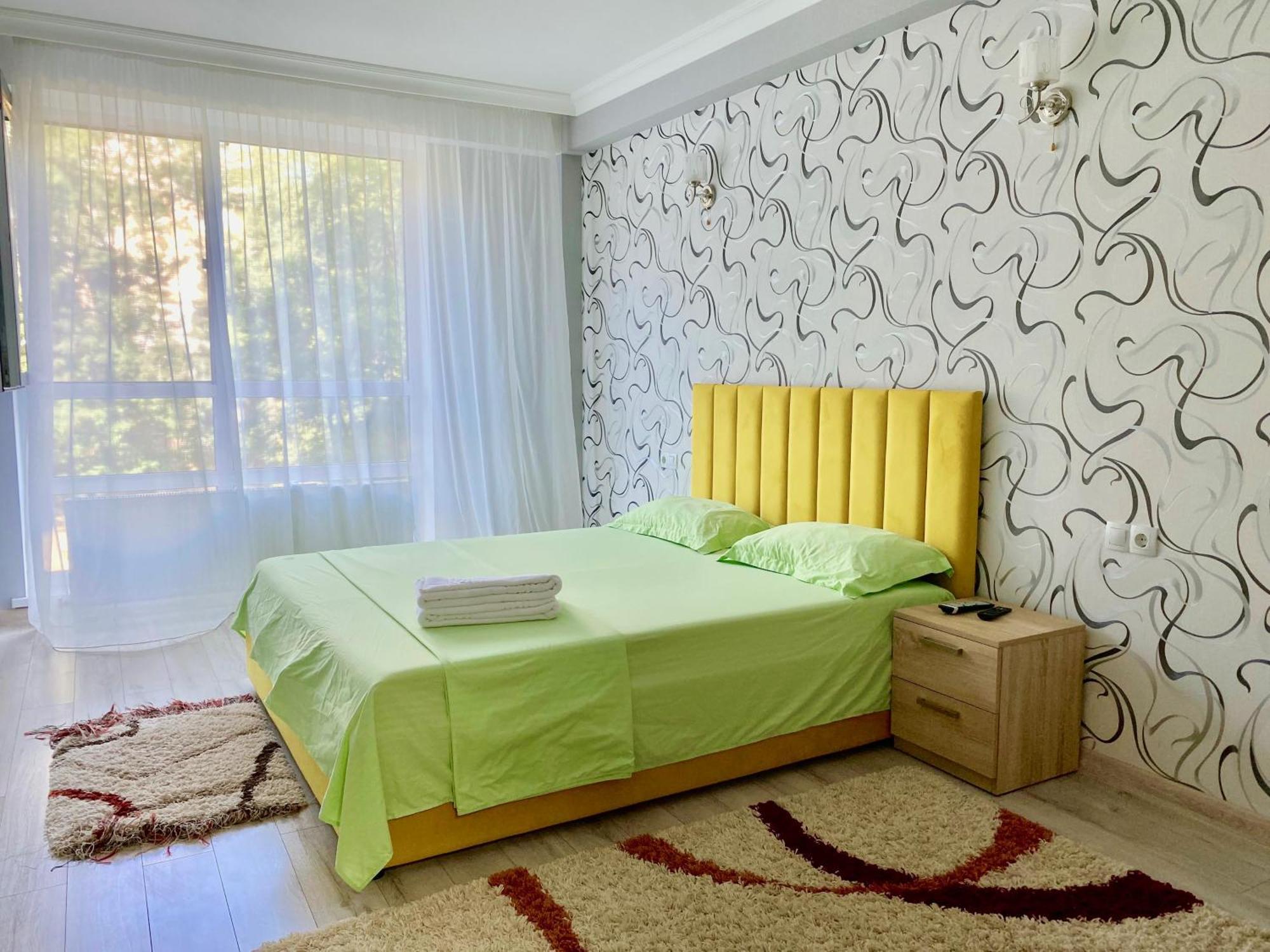 Apartament Comfort Centru キシナウ エクステリア 写真